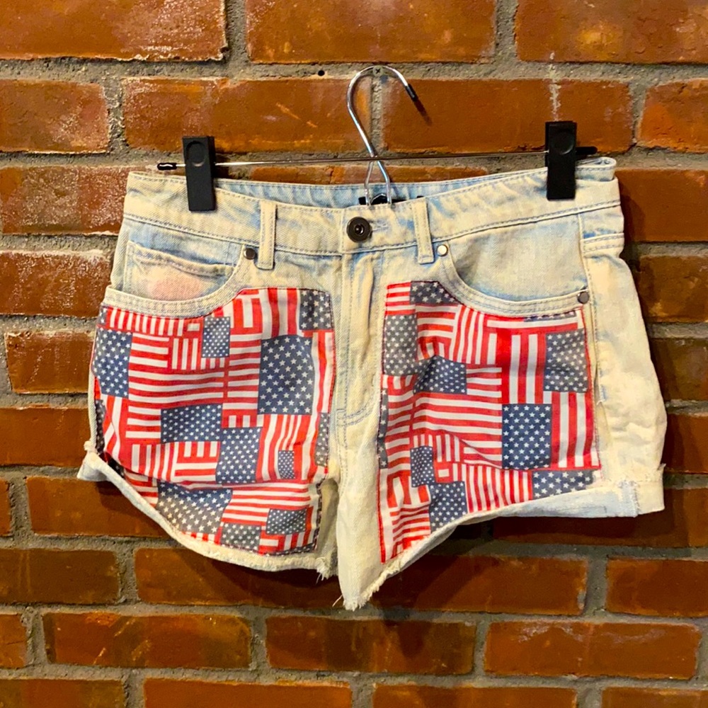 Forever 21 American Flag Jean Shorts Size 28